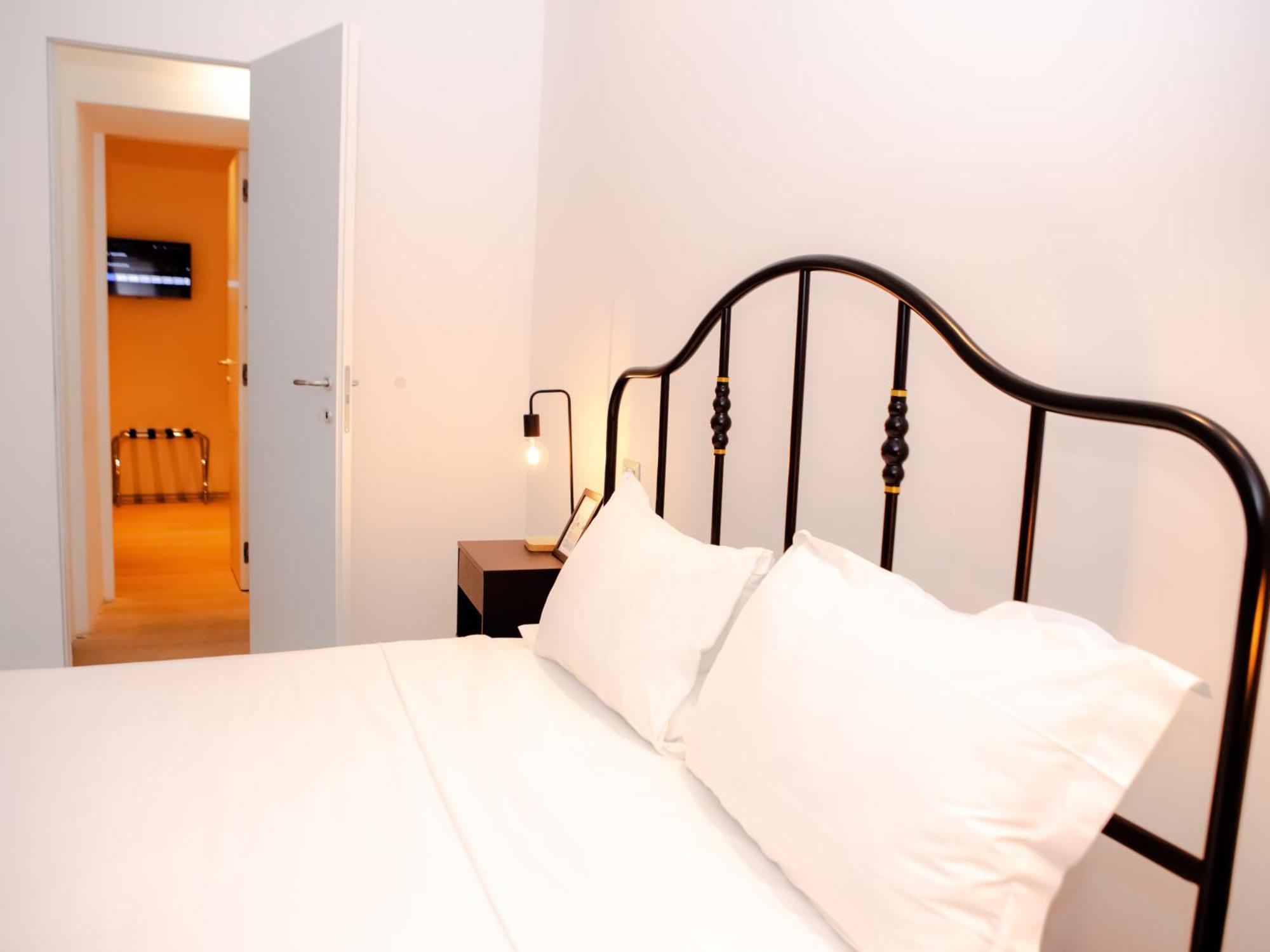 Magikrooms Kandy, Rome